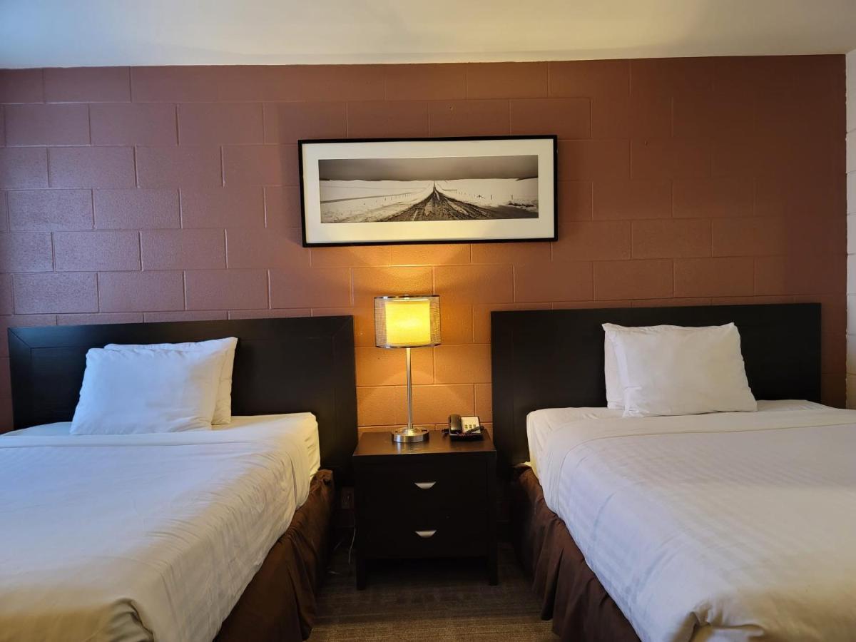 Roadking Inns Motel YYC Exteriér fotografie