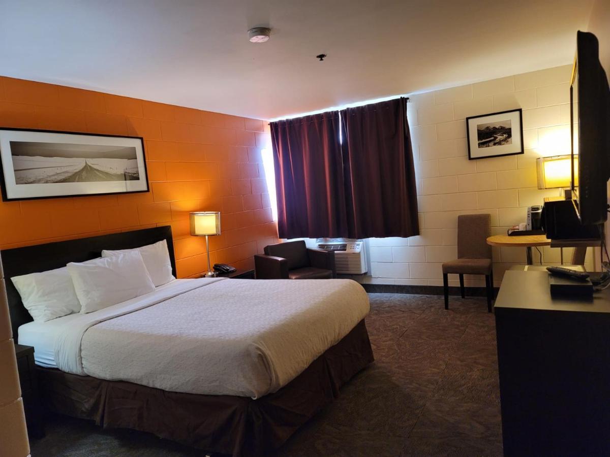 Roadking Inns Motel YYC Exteriér fotografie