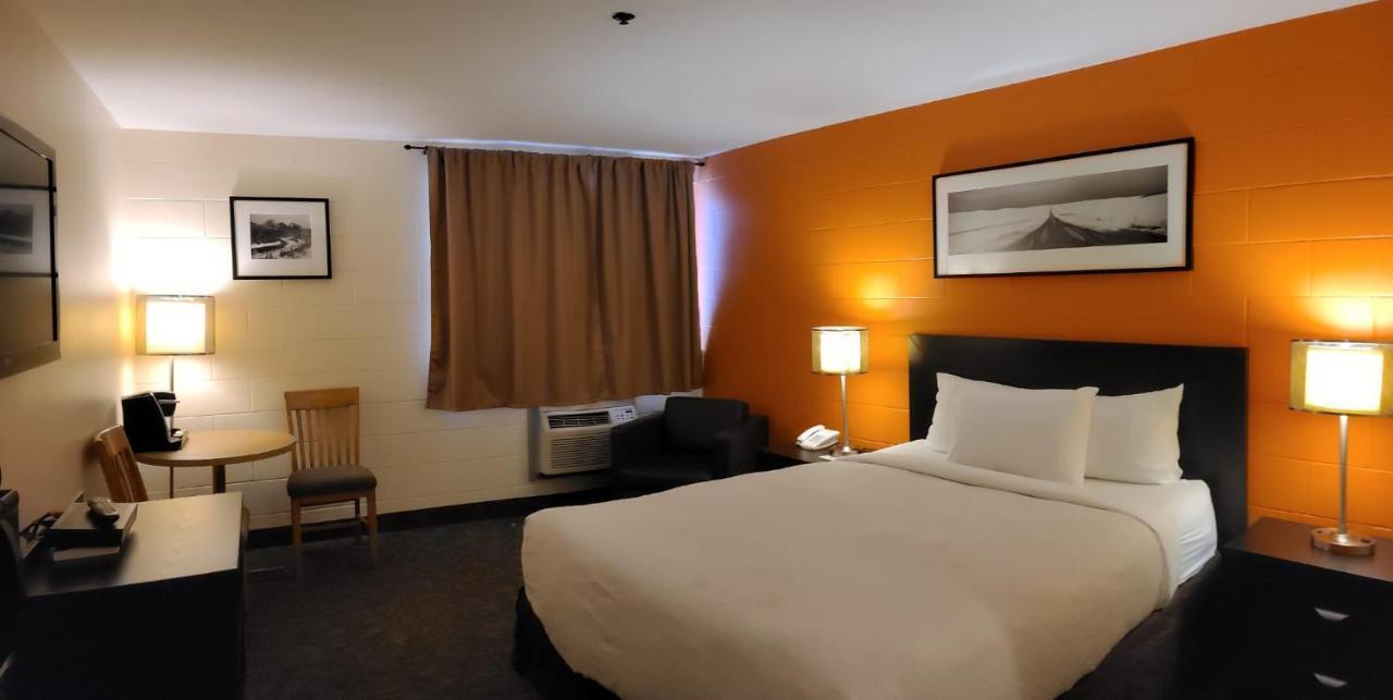 Roadking Inns Motel YYC Exteriér fotografie
