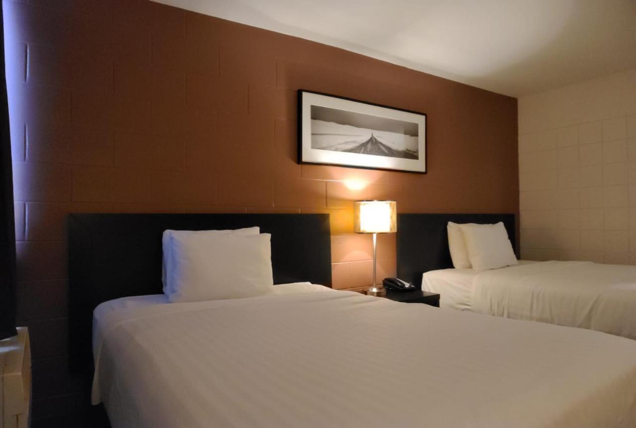 Roadking Inns Motel YYC Exteriér fotografie