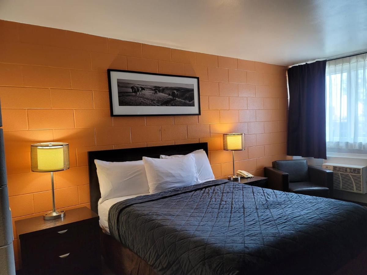 Roadking Inns Motel YYC Exteriér fotografie
